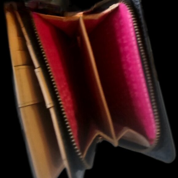 Authentic Kate Spade wallet. Gently used - Picture 3 of 6